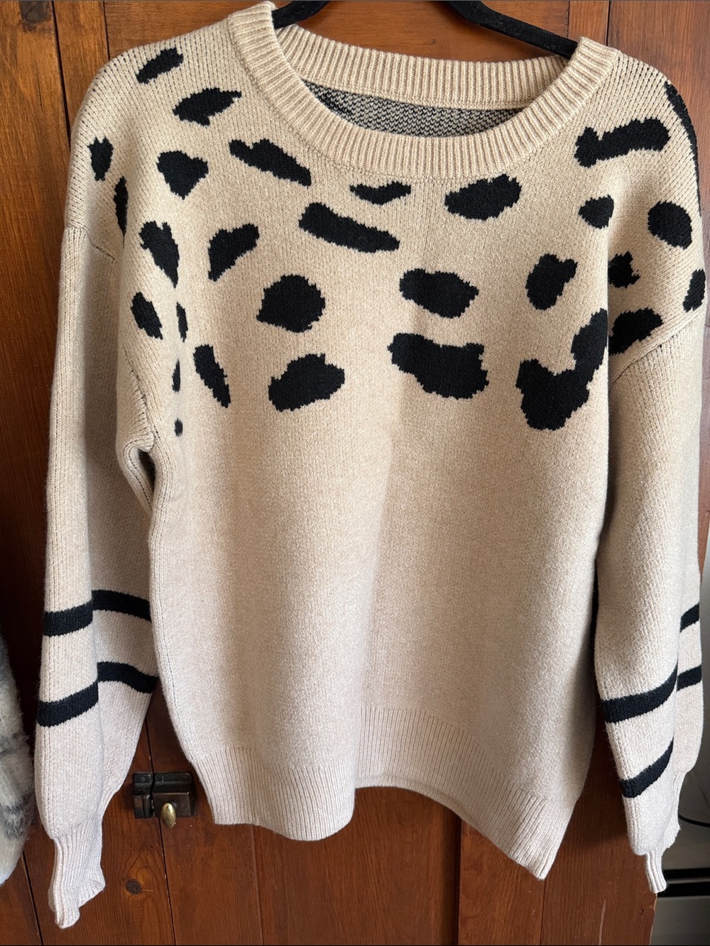 Women’s Cream Leopard-Print Crewneck Sweater